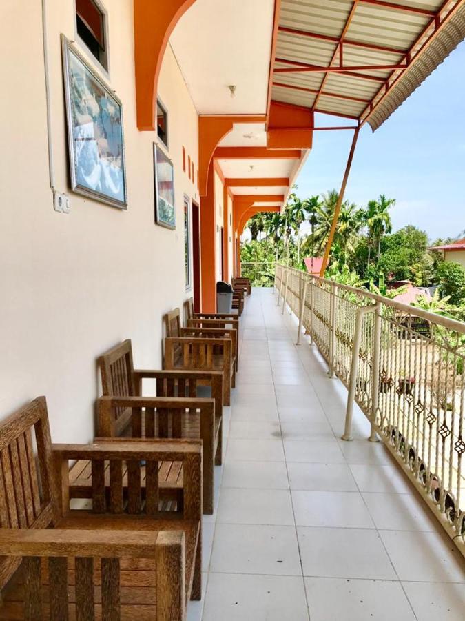 Penginapan Intan Bandara 파당 외부 사진