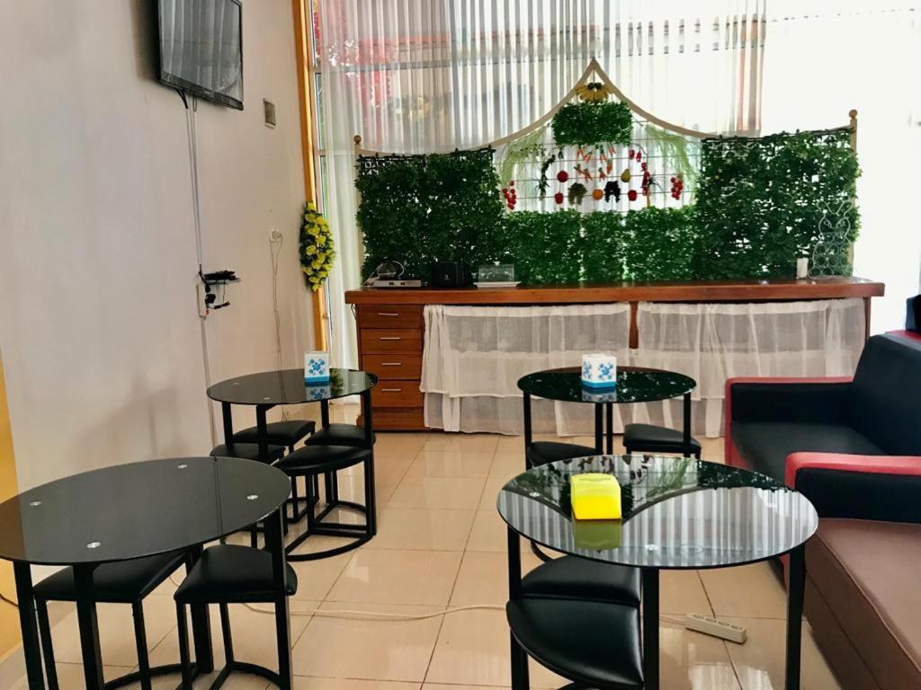 Penginapan Intan Bandara 파당 외부 사진